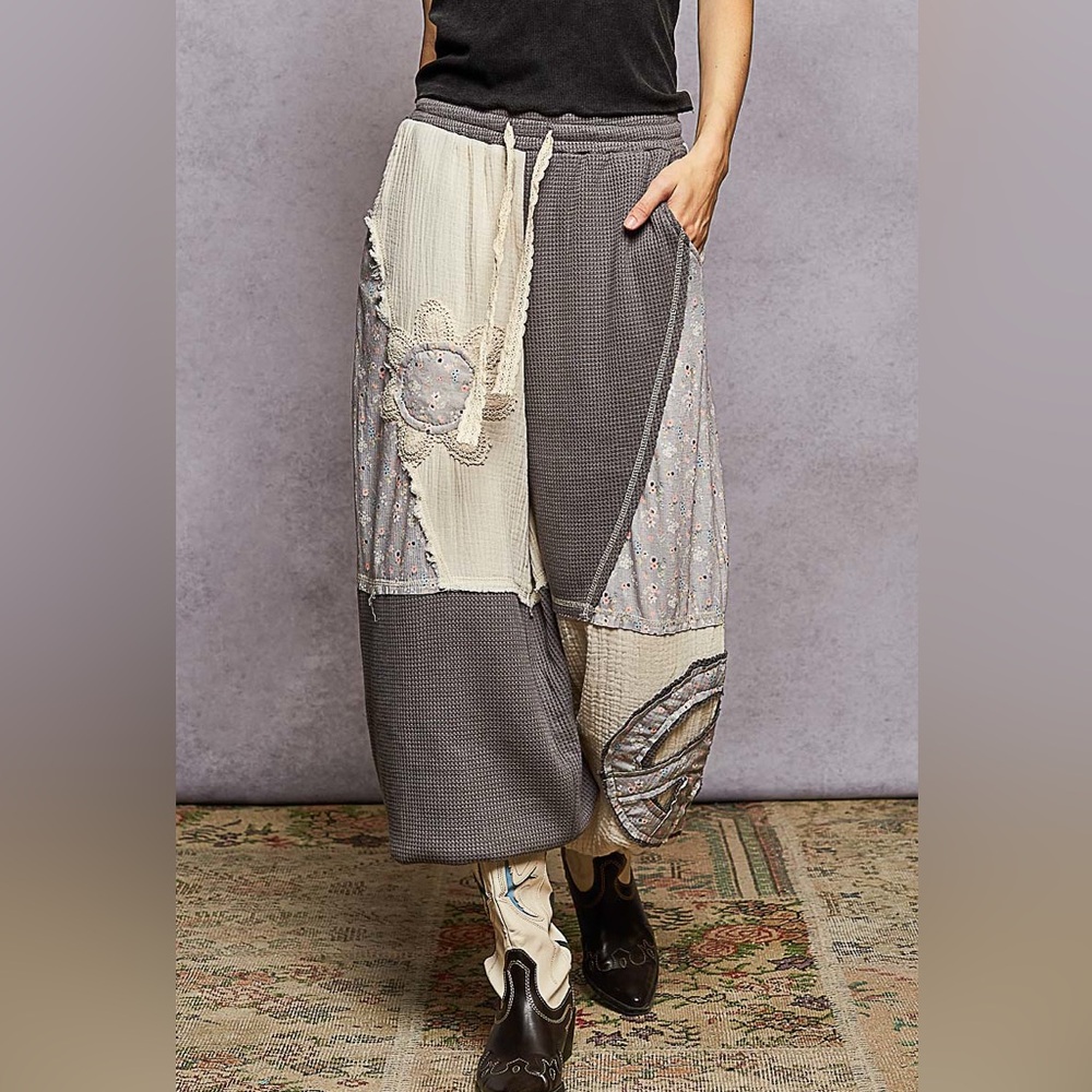 NWOT POL-Patchwork jogger bottomPants in Gray and Cream